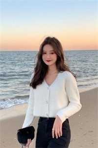 让老公孩子爱她?姐转身武力训娃