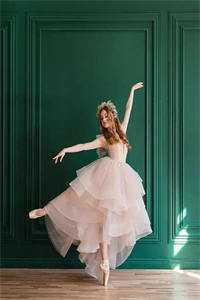 末世：我囤金手指干掉白莲花女主